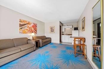 Suite, 2 Double Beds, Kitchenette