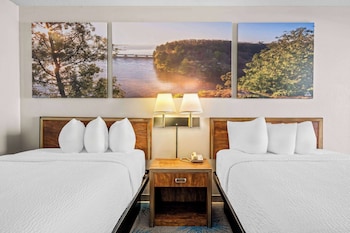Upgraded, Room, 2 Double Beds, Non Smoking
