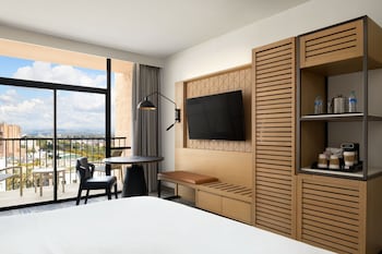 Club Room, 1 King Bed