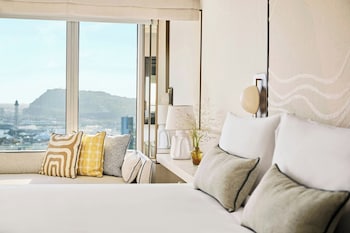 Room, 1 King Bed, City View (Panorama City View)