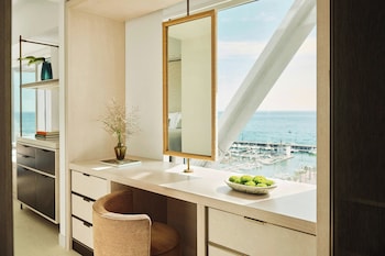 Room, 2 Double Beds, Sea View (Panorama Lateral Sea View)