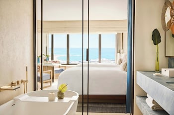 Room, 2 Double Beds, Sea View (Panorama Lateral Sea View)