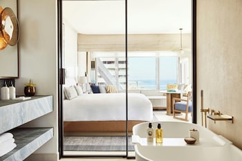 Room, 1 King Bed, Sea View (Panorama Lateral Sea View)