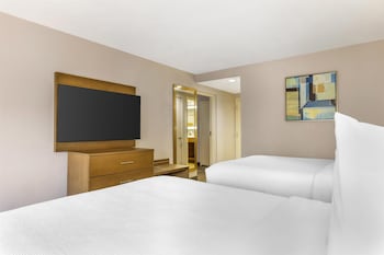 Room, 2 Queen Beds, Non Smoking, Refrigerator & Microwave (with Sofabed)