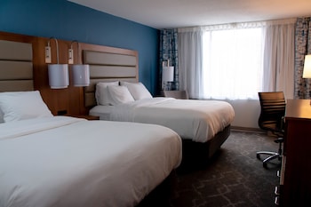 Room, 2 Queen Beds, Non Smoking