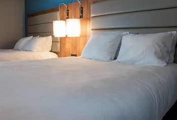 Room, 2 Queen Beds, Non Smoking