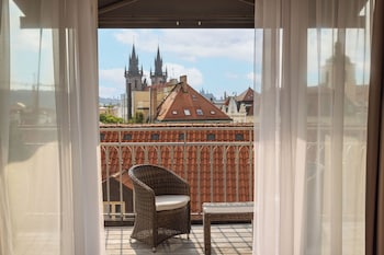 Suite, Balcony
