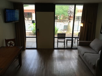 Suite, 1 King Bed