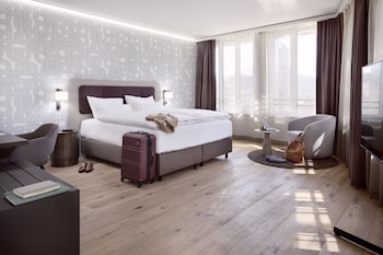 Panoramic Suite, 1 Queen Bed, Non Smoking