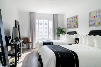 Deluxe Room, 2 Queen Beds