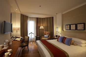 Executive Club Room