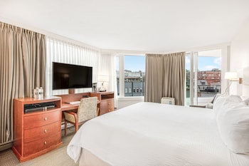 Standard Room, 1 King Bed, City View