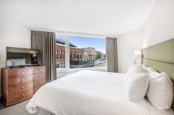 Suite, 1 Bedroom, Marina View