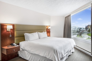 Suite, 1 Bedroom, Partial Harbor View