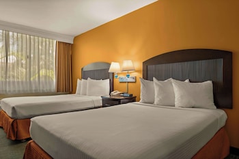 Room, 2 Double Beds, Mobility Accessible, Non Smoking (Bathtub w/Grab Bars)