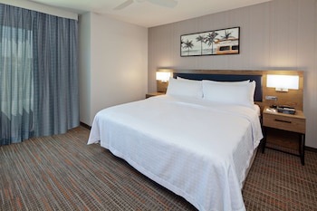 Suite, 2 Bedrooms, Bathtub
