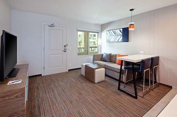 Suite, 2 Bedrooms, Bathtub