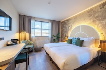 Deluxe Room (1 Twin Bed)