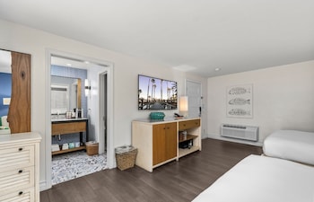 Premium Room, 2 Queen Beds, Lanai (Garden)