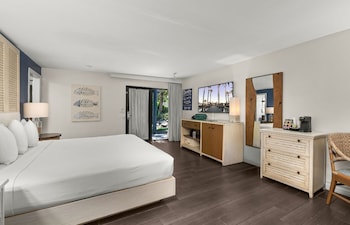 Room, 1 Queen Bed (Lanai Garden)