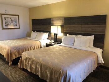 Standard Room, 2 Queen Beds, Non Smoking