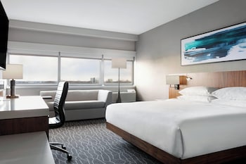 Room, 1 King Bed (Club Level)