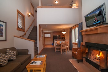 Premier Loft (2 Bedroom Condo - with Game room)