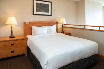 Premier Condo, 2 Bedrooms (Loft)