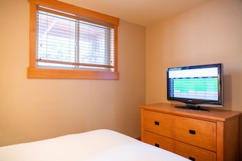 Premier Loft (2 Bedroom Condo - with Game room)
