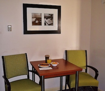 Suite, 1 King Bed, Non Smoking, Jetted Tub (with Sofabed)