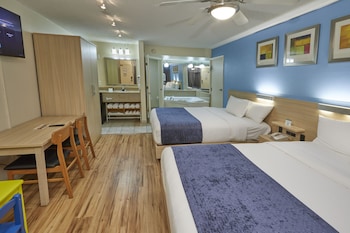 Room, 2 Queen Beds, Non Smoking (Water Park View)