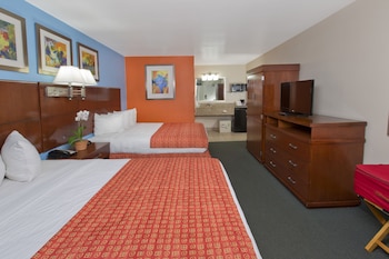 Room, 2 Queen Beds, Non Smoking (Water Park View)