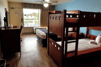 Room, Multiple Beds, Non Smoking