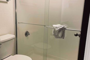 Honeymoon Suite, 1 King Bed, Non Smoking (One Bedroom)