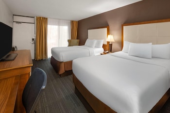 Room, 2 Double Beds, Non Smoking (Atrium)