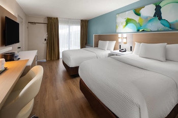 Room, 2 Queen Beds, Non Smoking