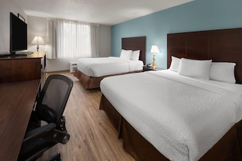 Room, 2 Queen Beds, Non Smoking