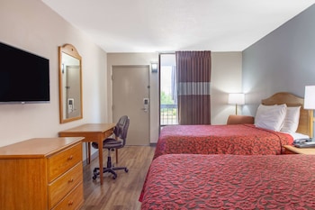 Room, 2 Double Beds, Smoking