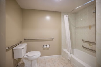 Standard Room, 2 Double Beds, Accessible, Bathtub