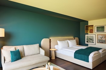 Superior Room, Garden View