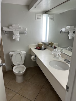 Deluxe Room, 2 Queen Beds, Non Smoking