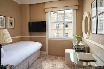 Classic Single Room
