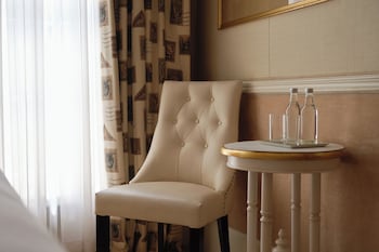 Classic Room, 1 King Bed