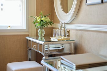 Classic Single Room