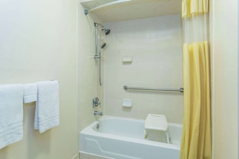 Room, 2 Queen Beds, Non Smoking (First Floor, Poolside)