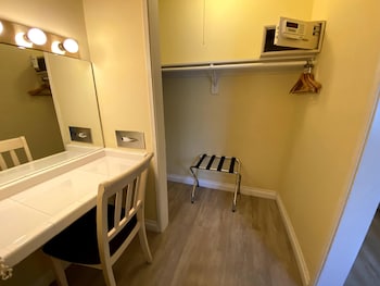 Executive Room, 1 King Bed