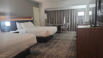 Standard Room, 2 Double Beds, Accessible Bathtub