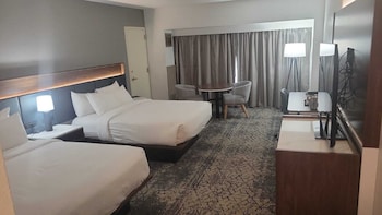Standard Room, 2 Double Beds, Accessible Bathtub