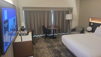 Traditional Room, 1 King Bed with Sofa bed