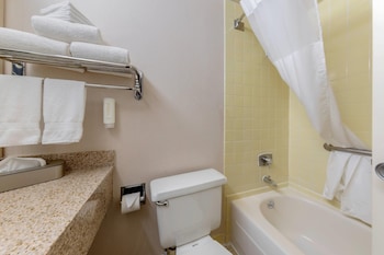 Suite, Multiple Beds, Corner